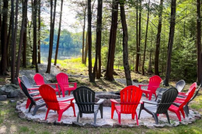 Pocono Mtn Home Hot Tub, Games, Lake Access!